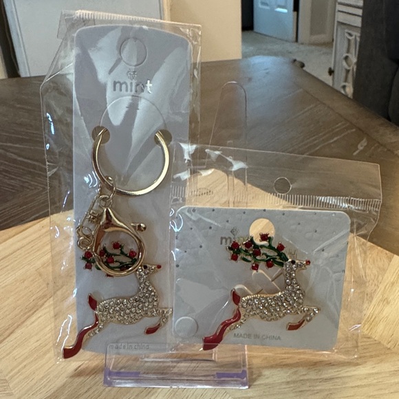 Mint Accessories - Mint Holiday Reindeer Accessory Set with Red and Gold